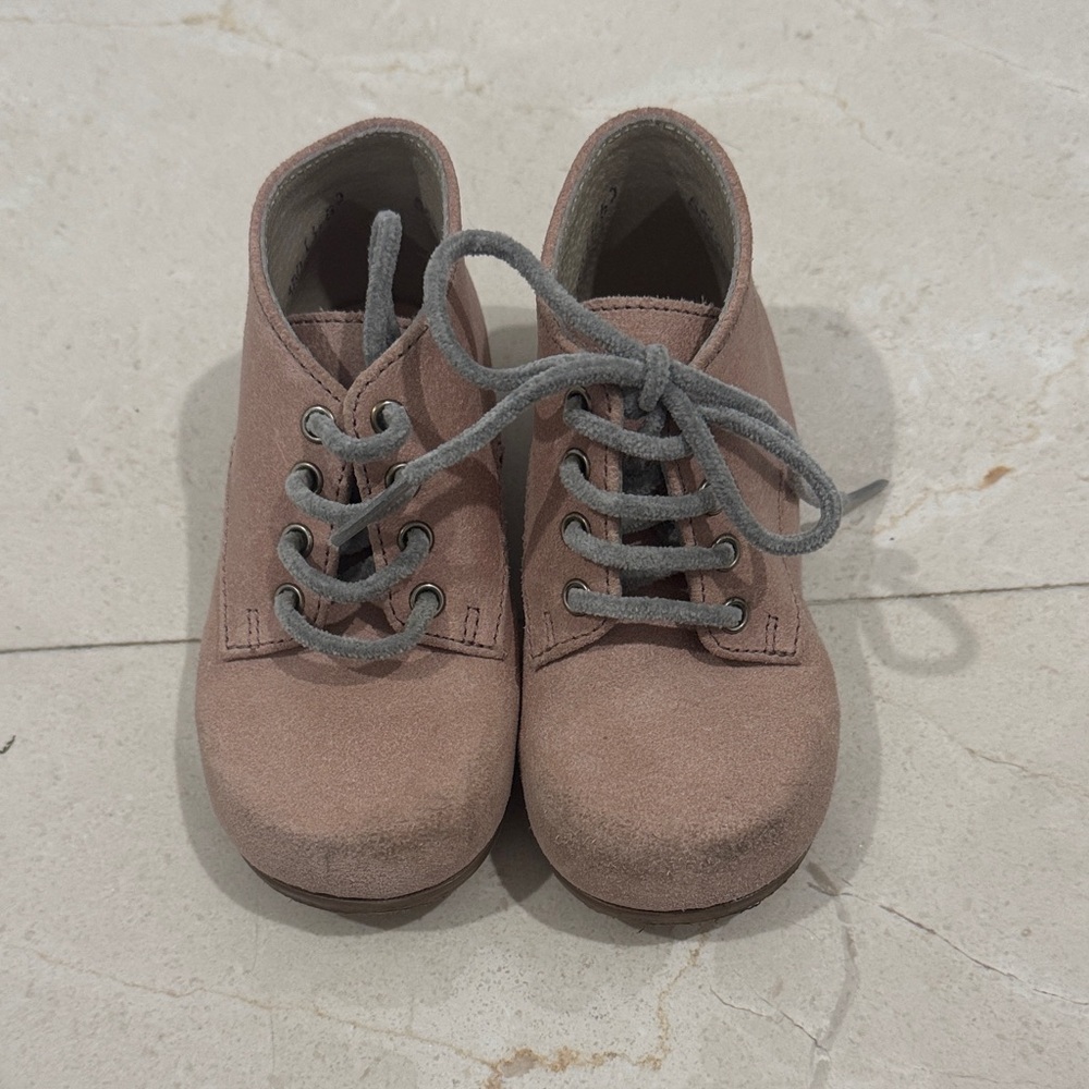 Bonpoint Toddler booties in dusty Pink and grey velvet laces